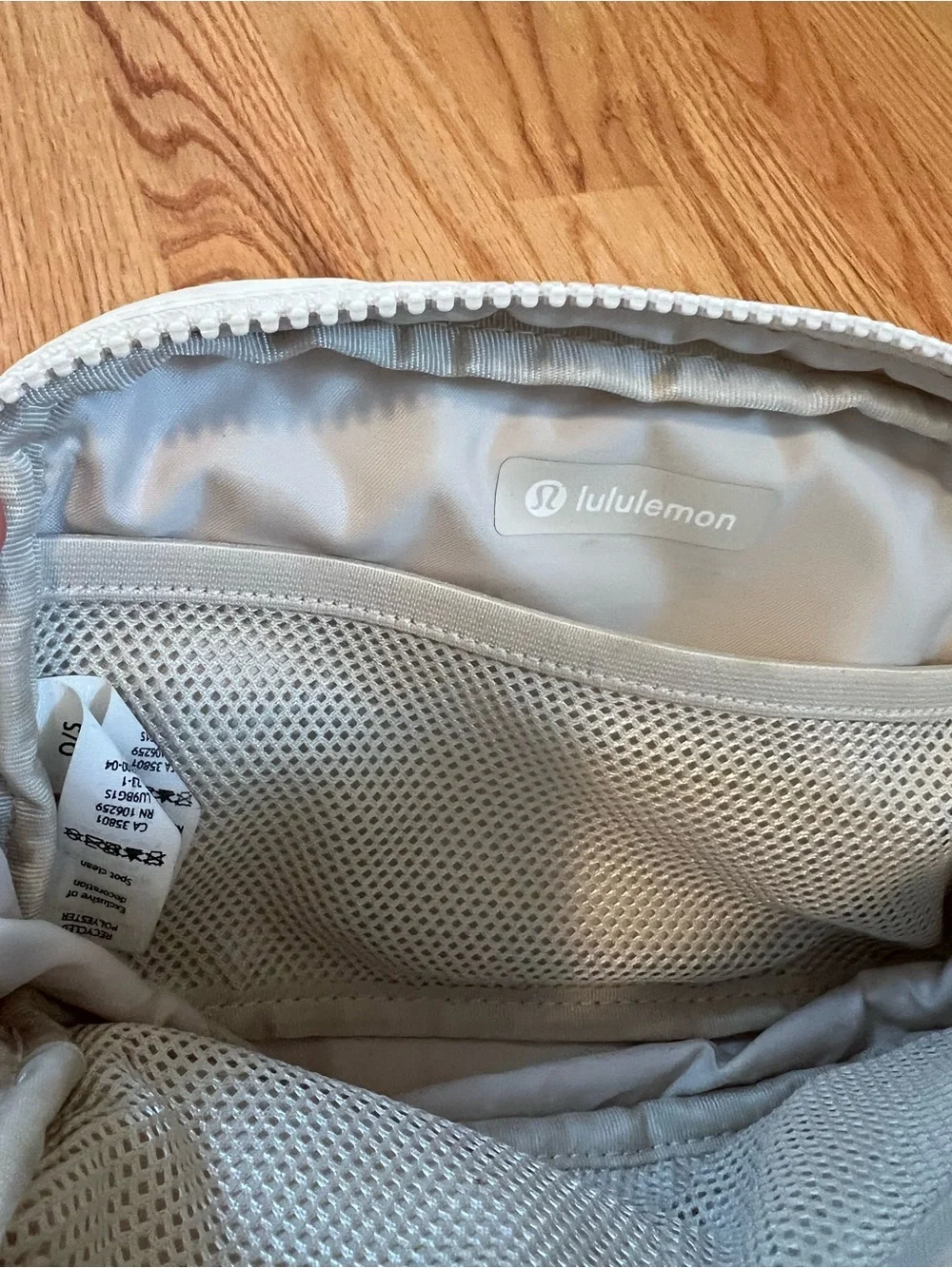 Lululemon Everywhere Belt Bag 1L White Opal